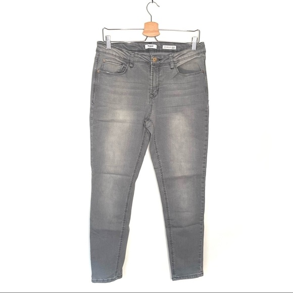 Kensie | Gray Distressed Mid Rise Effortless Ankle Jeans - Picture 1 of 7